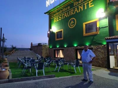 Hostal Catedritos Ibéricos A-5 Km 154 A 5 KM DE OROPESA A 1 KM DE HERRERUELA DE OROPESA — 写真 11