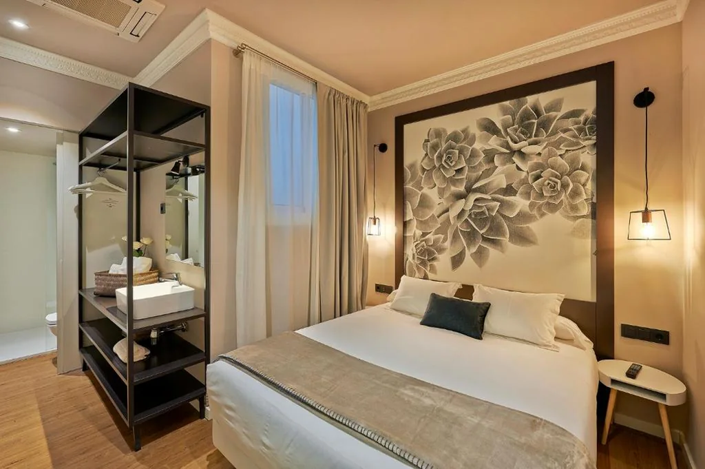 Habitación Doble — Hostal Central Barcelona