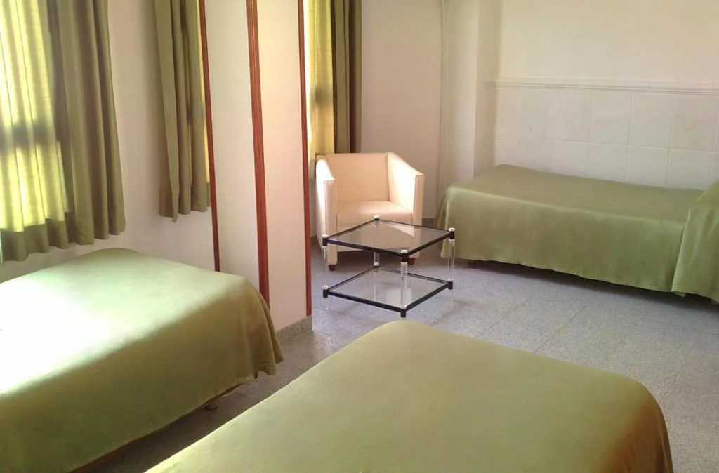 Dreibettzimmer — Hostal Centro Ejido