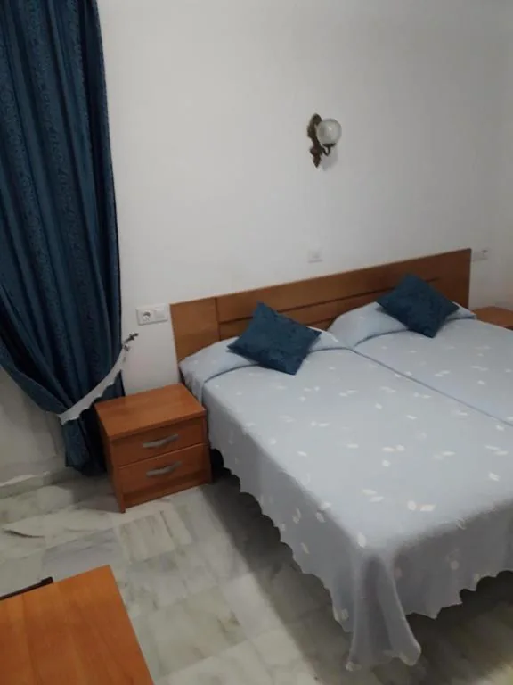 Habitación Doble - 1 o 2 camas — Hostal Centro Sol