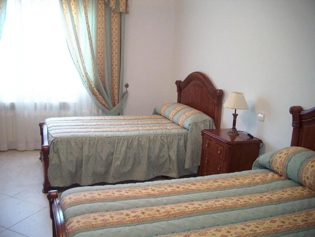 Hostal Cerezo