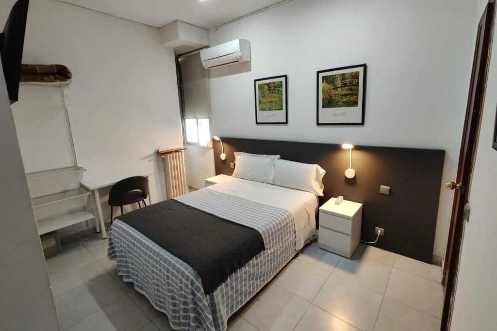 Camera Doppia — Hostal Cervantes