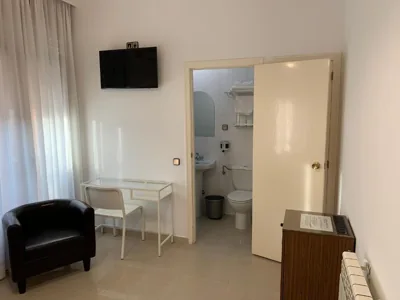 Hostal Cervantes — Foto 9
