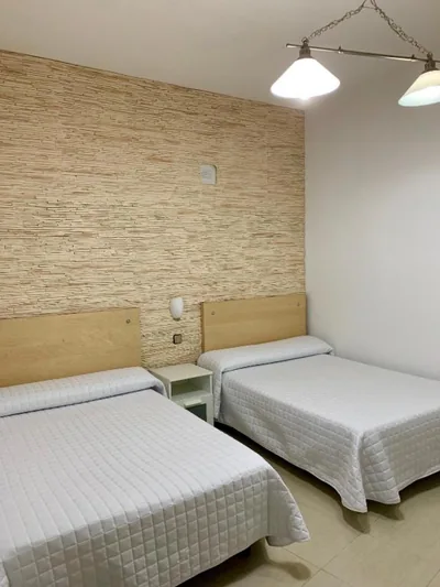 Hostal Cervantes — Foto 11