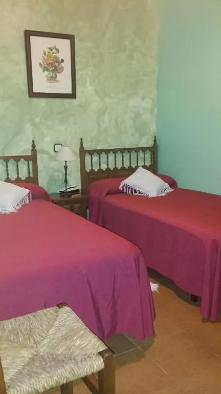 Habitación Doble Estándar - 2 camas — Hostal Chinchon