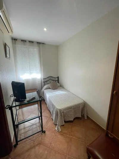 HOSTAL CHIQUININO II — Foto 3