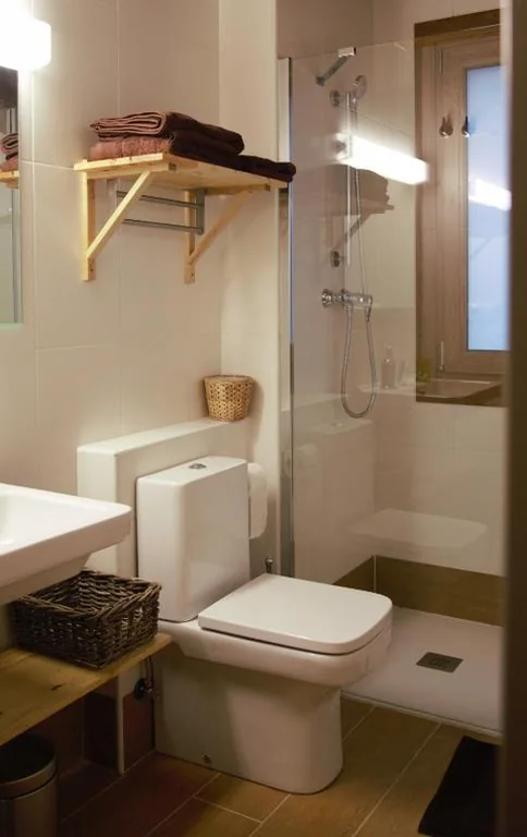 Apartamento de 2 dormitorios — Hostal-Cicloturismo Lopenea