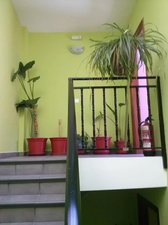 ファミリールーム（大人9名） — Hostal Ciudad de Nájera