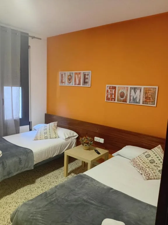 Zweibettzimmer — Hostal Collsacabra