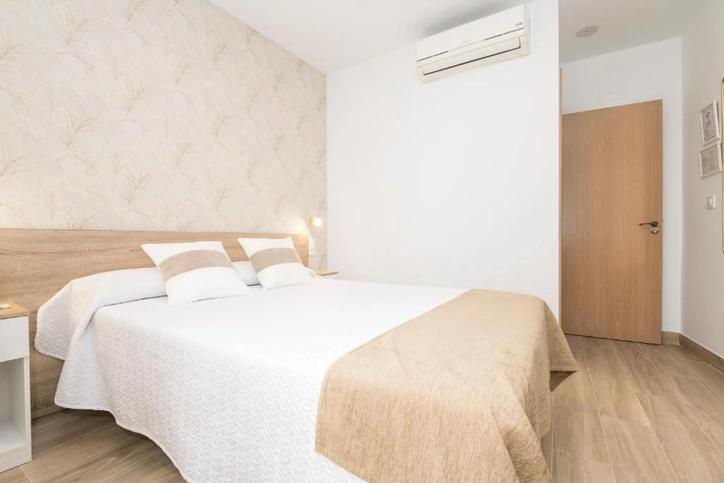 Habitación Individual — Hostal Colón Don Miguel
