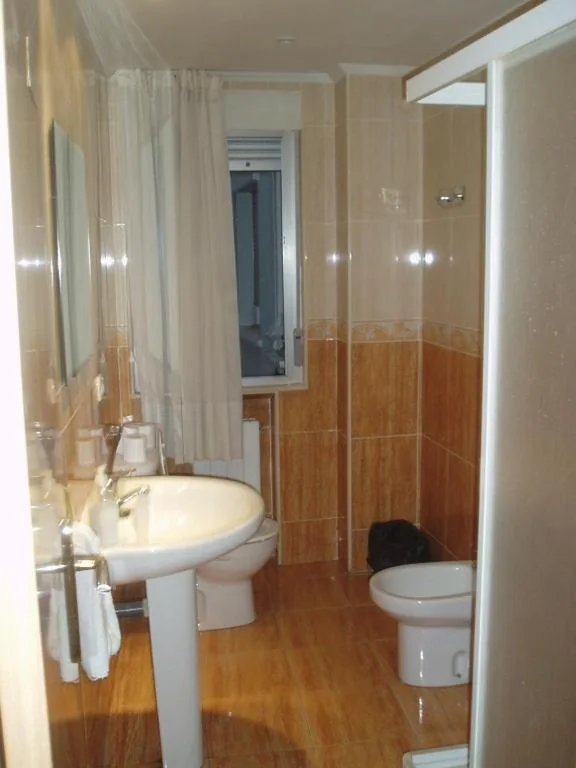Einzelzimmer mit Gemeinschaftsbad — Hostal Conde David