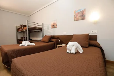 Hostal Conde David — Foto 2