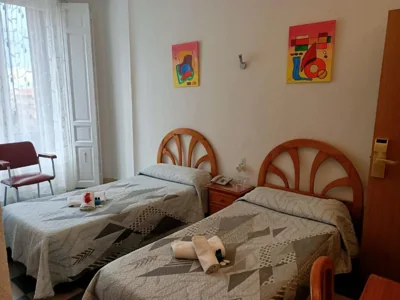 Hostal Continental — foto 12