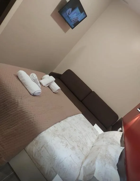 Camera doppia - 1 o 2 letti — Hostal Corazón de Madrid 2