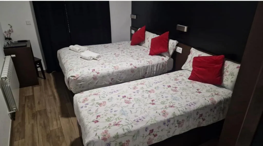 Dreibettzimmer — Hostal corazón de Madrid 3