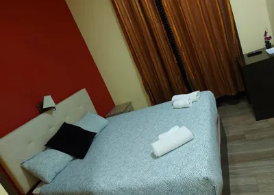 Hostal corazón de Madrid 3 — Foto 2