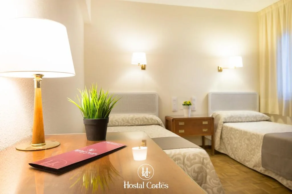 ダブルルーム — Hostal Cortés