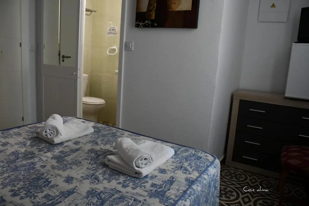 ダブルルーム - シングルベッド1台または2台 — Hostal Costa de la Luz