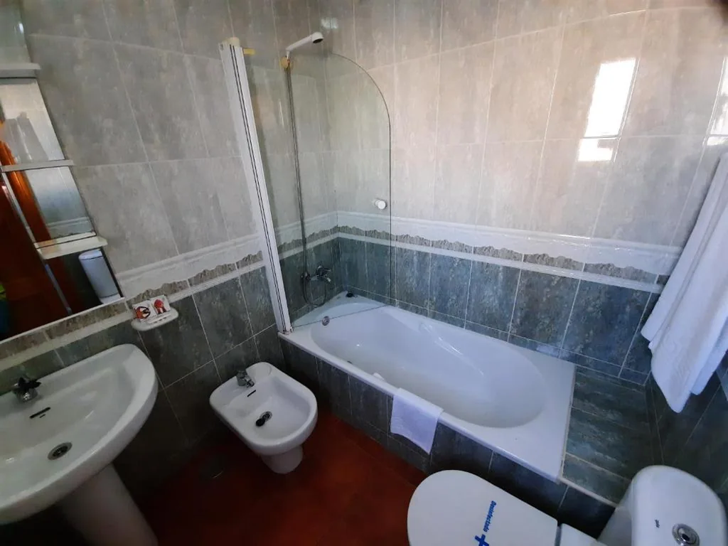 Standard-Doppelzimmer – 2 Betten — Hostal Costa Rica