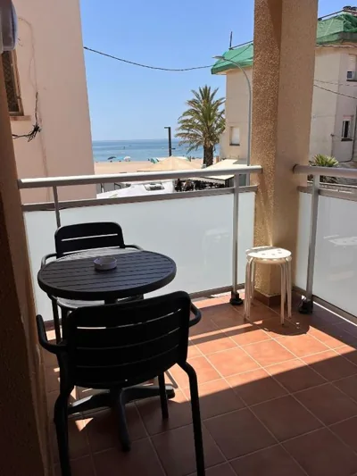 Hostal Cubelles — foto 9
