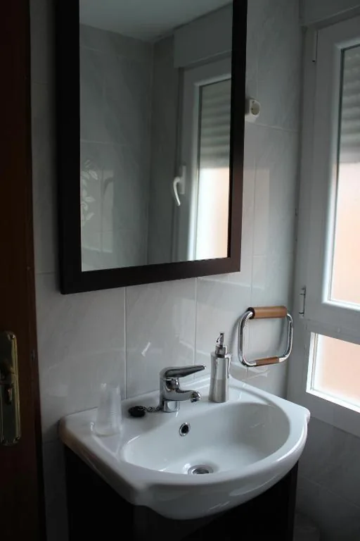 Habitación Cuádruple Estándar — Hostal De La Torre Hostal Economico