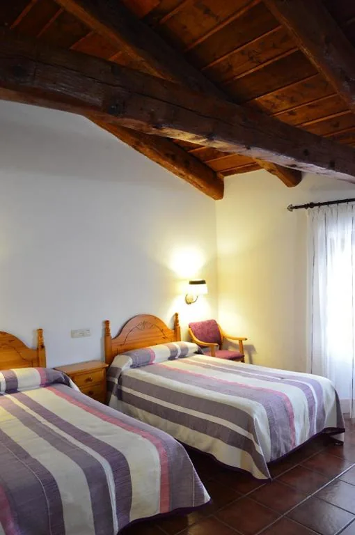 Camera tripla — Hostal de Montaña la Casa Grande