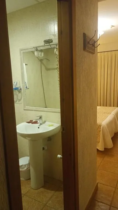 hostal Decerca Prádena — foto 3