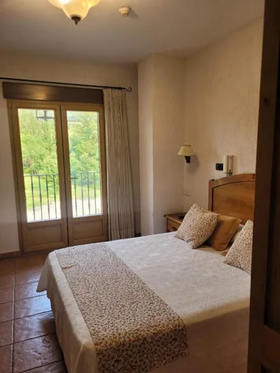 hostal Decerca Prádena — foto 9