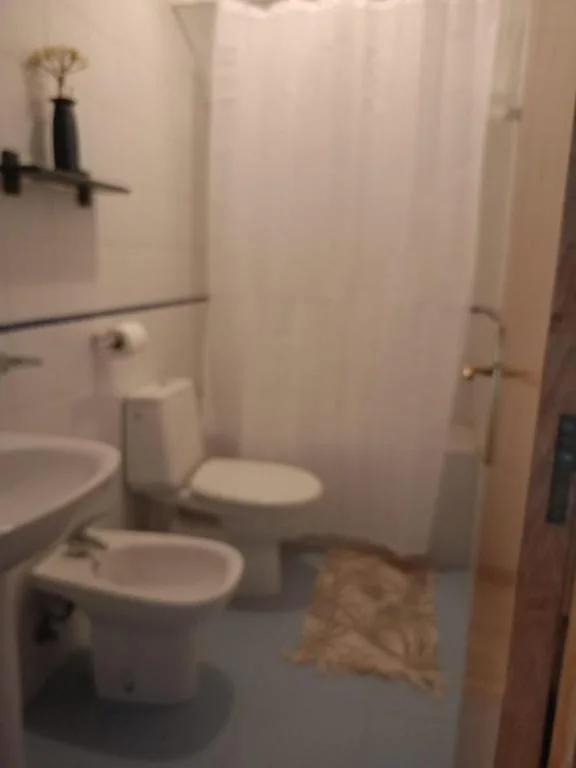 バスルーム付き4人部屋 — Hostal del Camino de Santiago