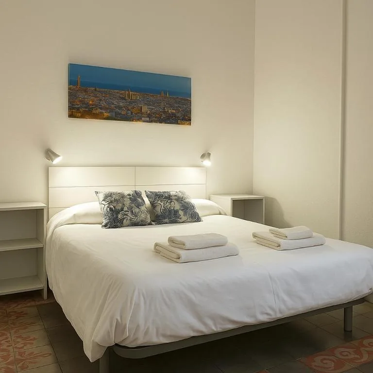 Studio avec balcon — Hostal del Palau
