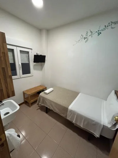 Hostal Delfos — Foto 4