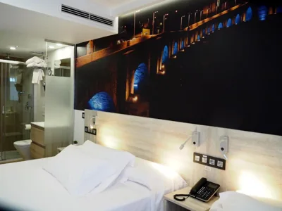 Hostal Don Suero de Quiñones — foto 2