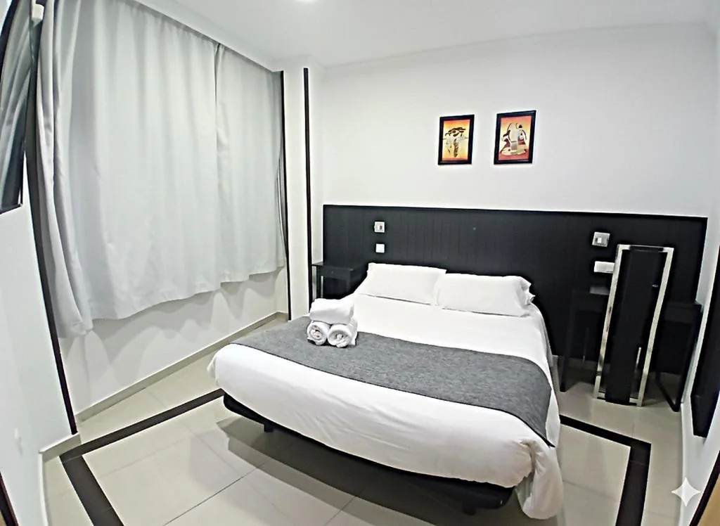 Camera Superior - 1 letto matrimoniale — Hostal Doña Isabel