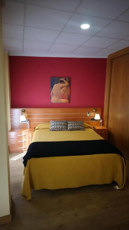 Doppelzimmer mit Balkon — Hostal Doña Juana