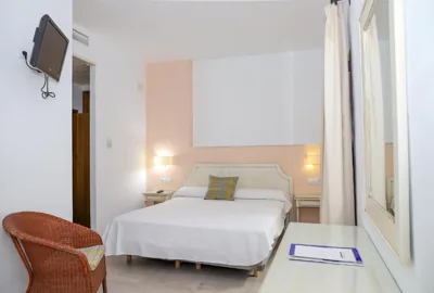 Hostal Doña Lola Marina — photo 10