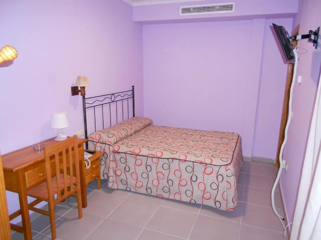 Habitación Individual — Hostal Donaire II