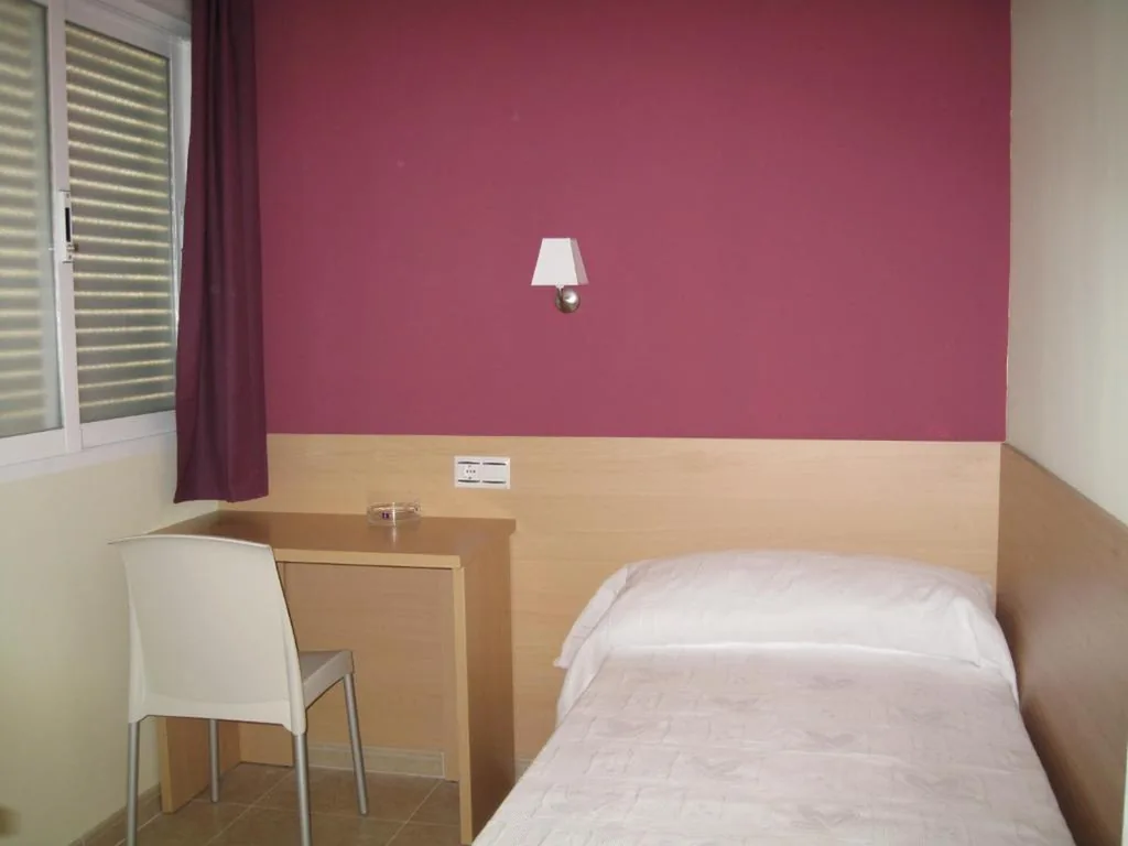 Habitación Individual — Hostal Ducal