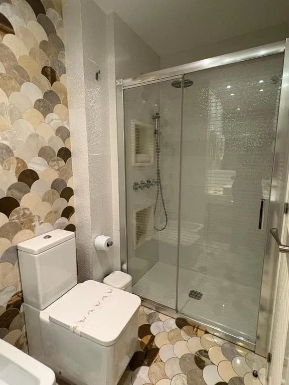 Günstiges Doppelzimmer — Hostal El Alojado de Velarde