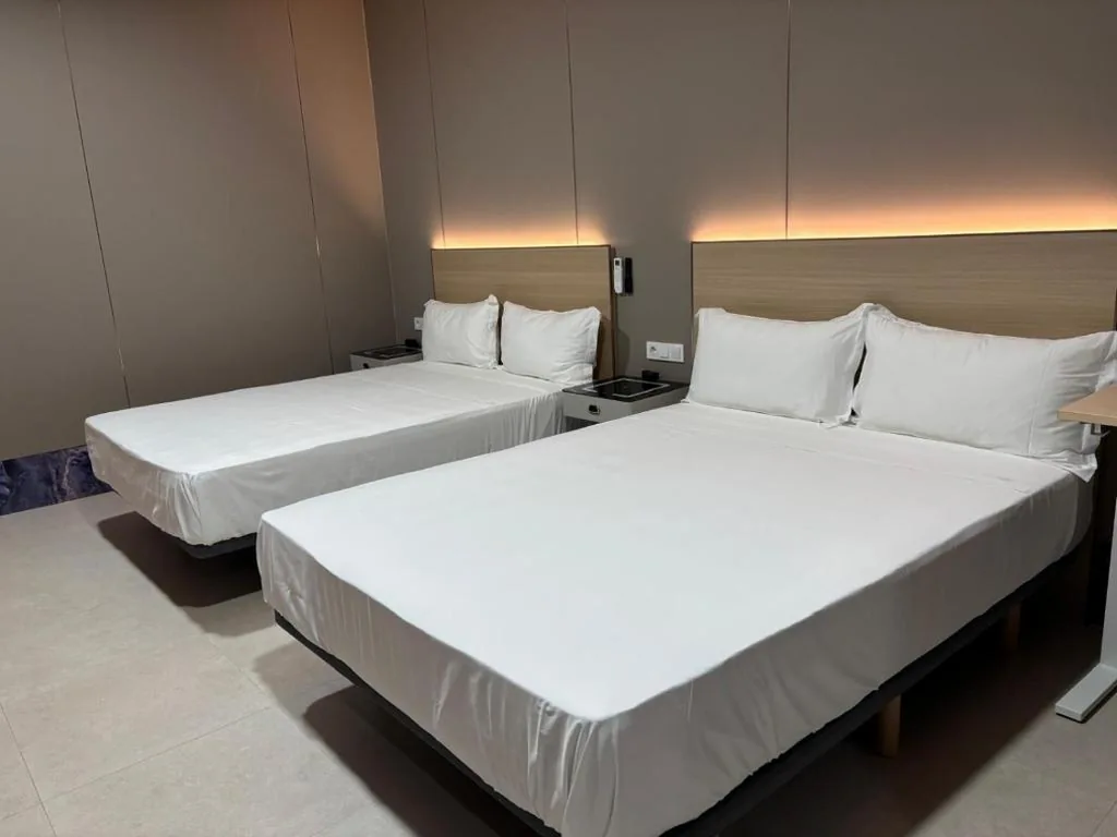 无障碍双床双人间 — Hostal El Castillo De Santa Pola