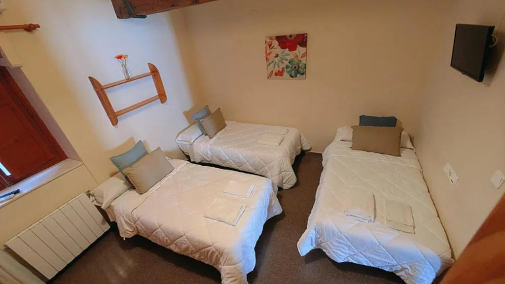 Quarto Triplo — Hostal El Convent de Moncada