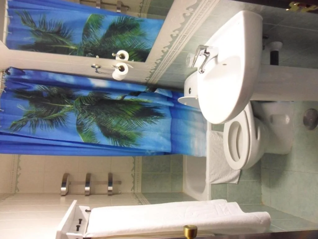 Basic Single Room — Hostal El Descanso