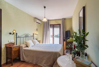 Hostal El Escudo de Mijas — foto 2