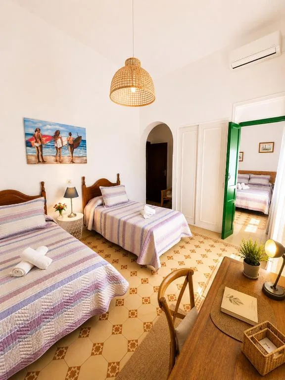 2 miteinander verbundene Zimmer — Hostal El Faro