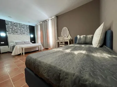 Hostal EL GRIEL NO DISPONEMOS DE RECEPCIÓN FÍSICA — Foto 2