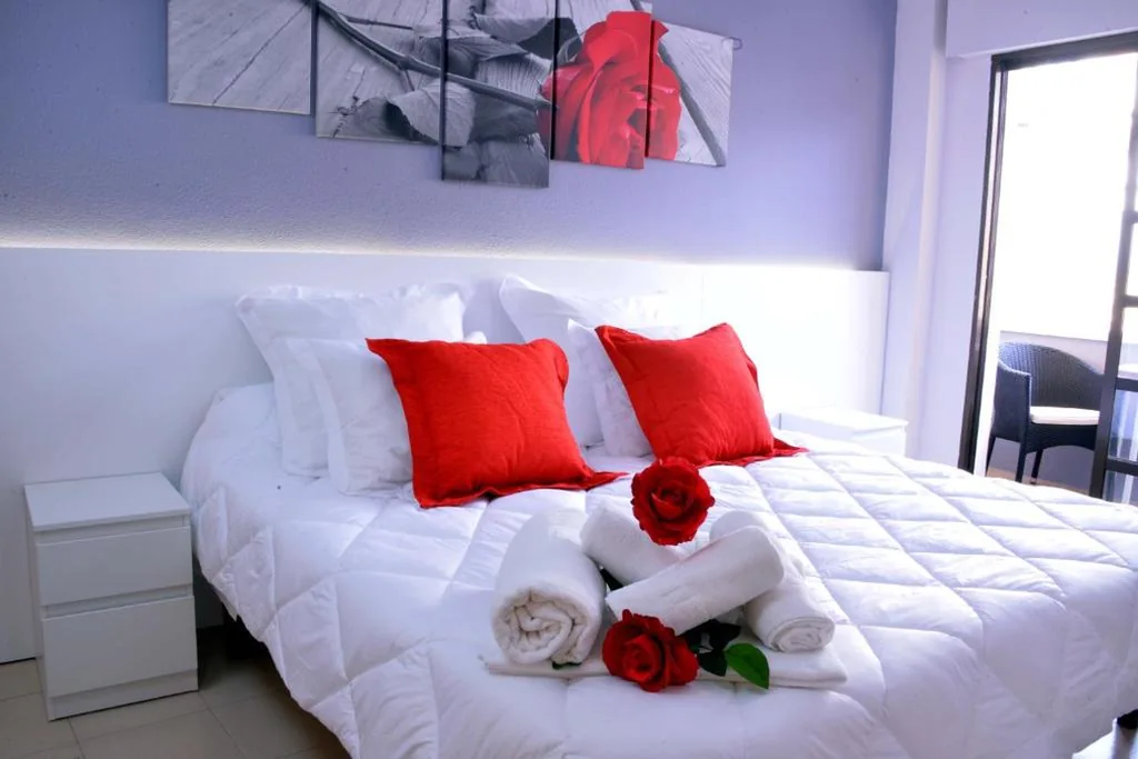 Doppelzimmer mit Balkon — Hostal El Júcar