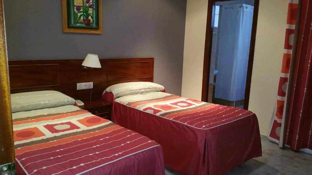 Habitación Doble - 1 o 2 camas — Hostal El Lirio