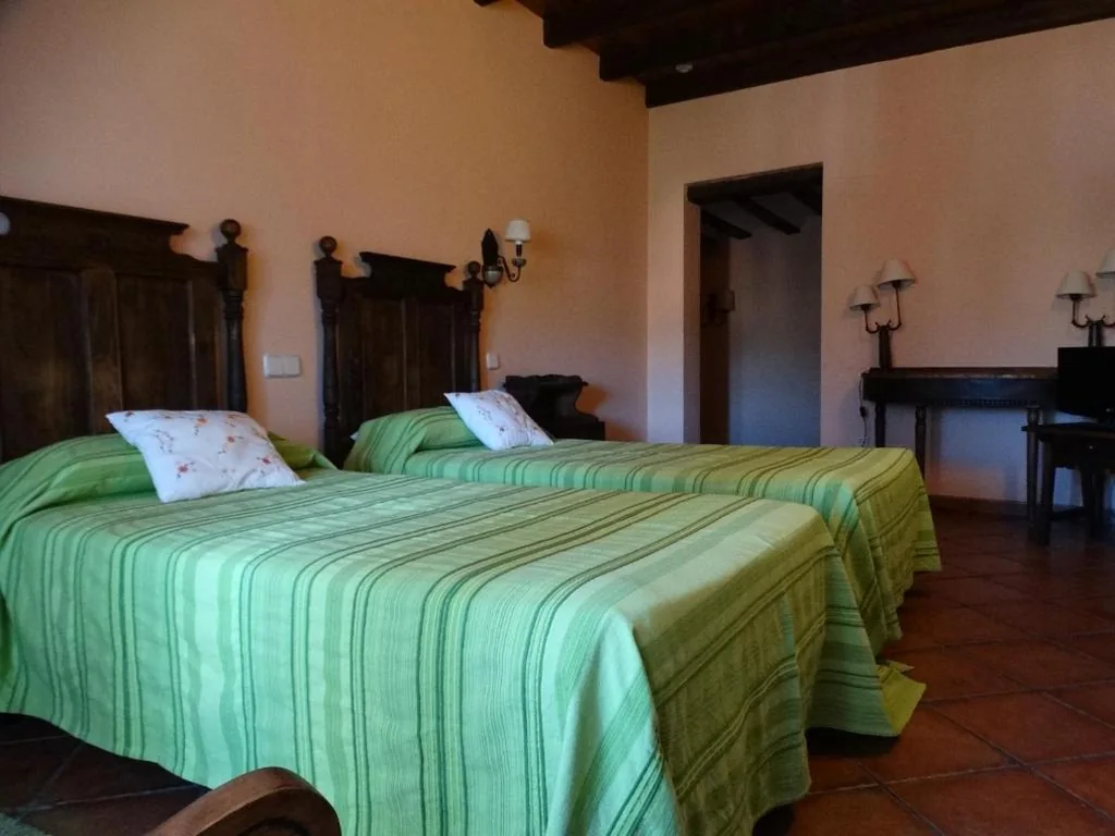 Hostal EL MESON