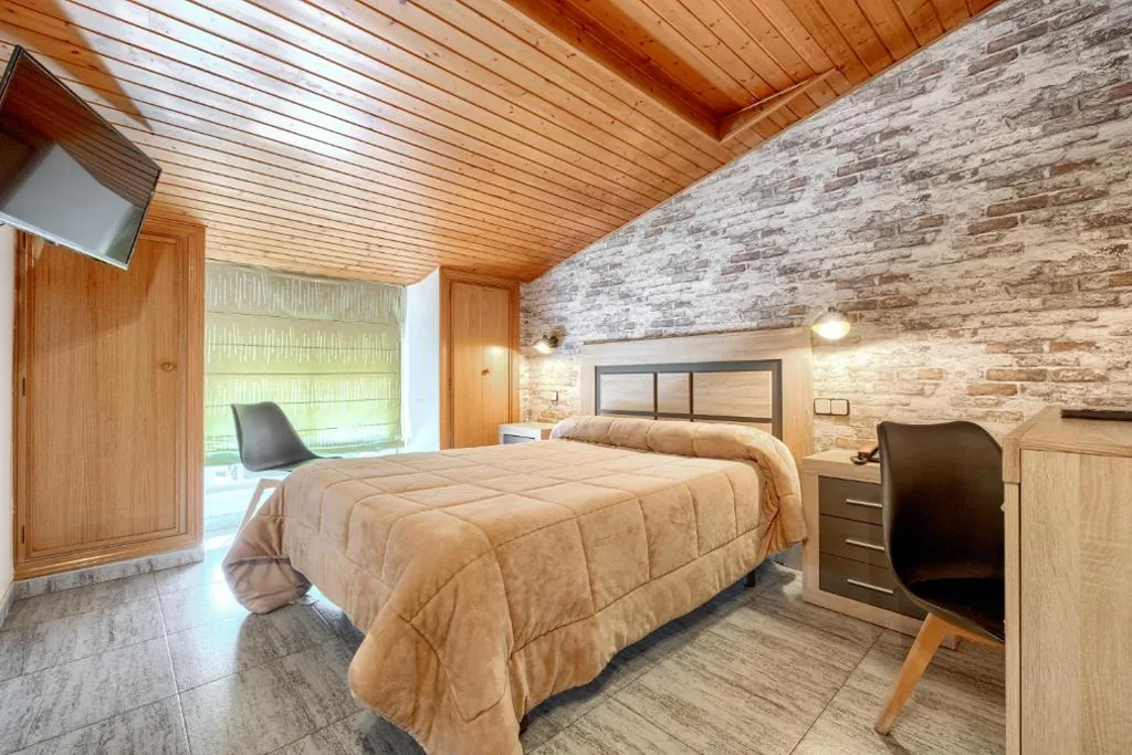Camera matrimoniale Deluxe — Hostal El Molino