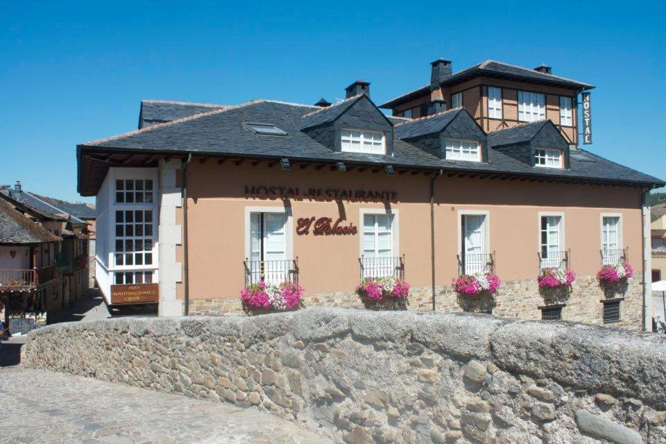 Hostal El Palacio