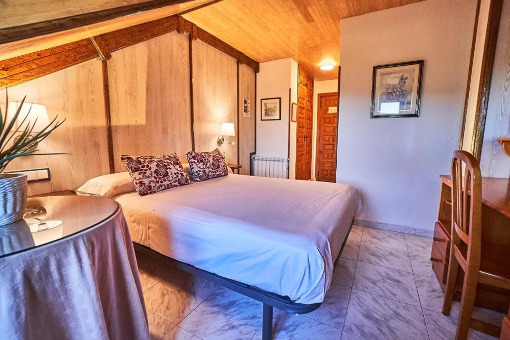 スーペリアダブルルーム — Hostal El Panadero